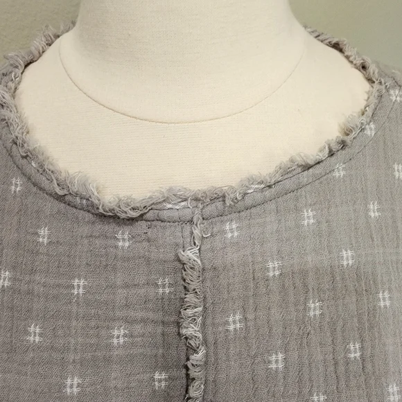 Habitat Gauzy Cotton Blouse Top Popover Raw Edge Seams 3/4 Sleeve size Medium - Picture 2 of 10